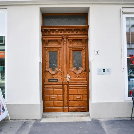 Apartment - Zoo